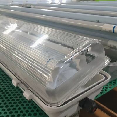 Industrial Plastic Explosion Proof Fluorescent Light Anti Corrosion Ceiling Mounted